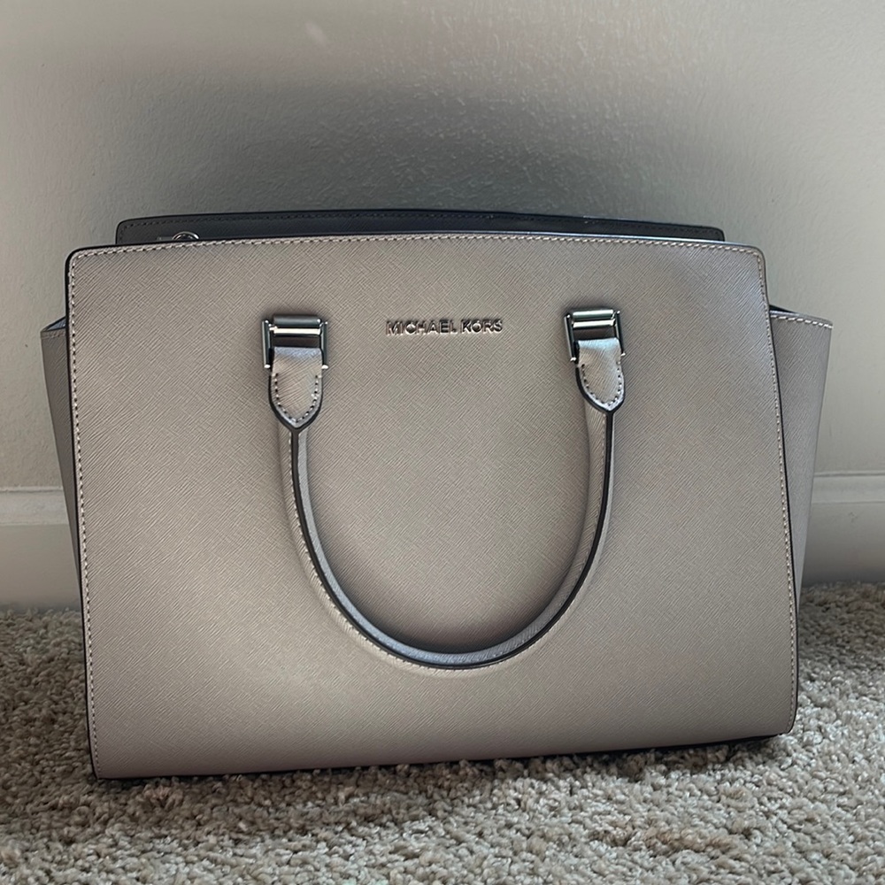 Michael kors bag